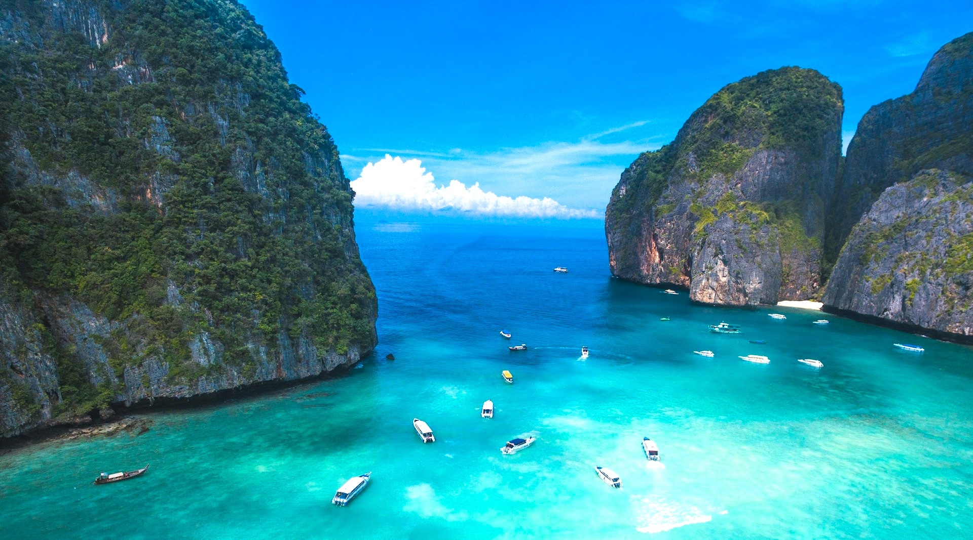 Båter og hav i Thailand