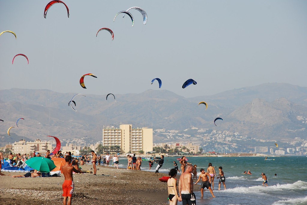 Los Álamos Beach (Torremolinos) - Beach in Malaga