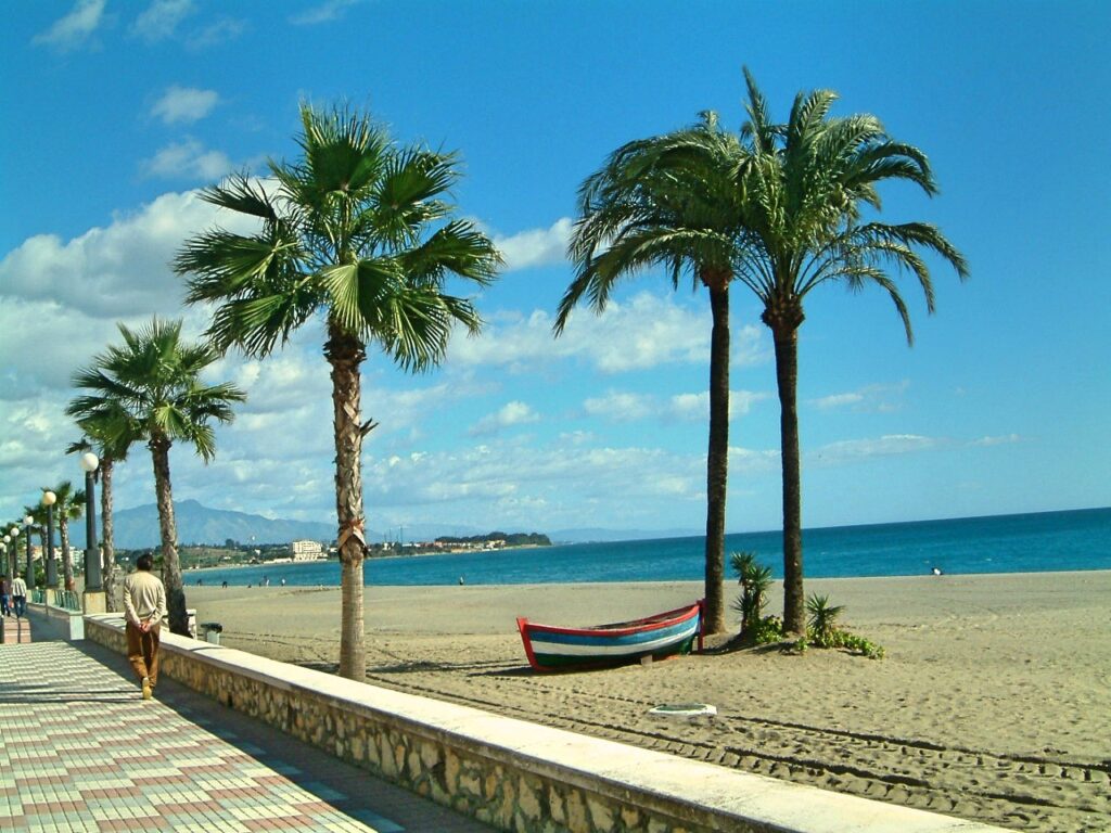 Playa de la Rada (Estepona) - Beach in Malaga